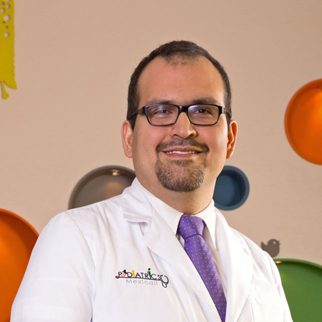 Dr. Mario Martínez C.